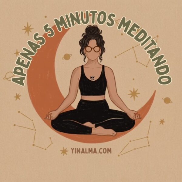 Imagem mostra mulher em posição de meditação sentada no chão